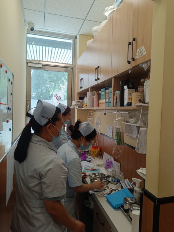 九游体育：燕伦医师妙手回春天泽万物宠物医院守护爱宠健康(图4)