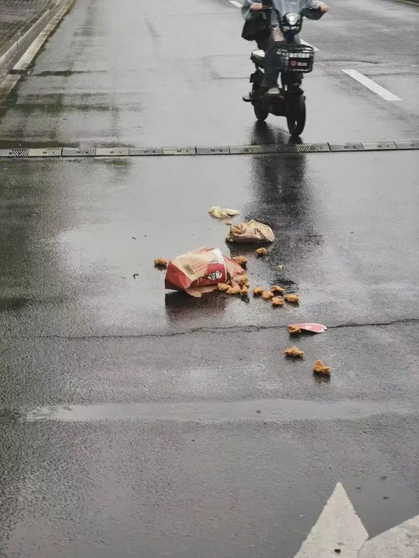 轻松一刻：小伙子你要撞大运啦！(图11)