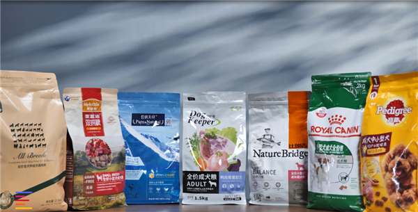 九游官网入口：从一斤2块到一斤700 12款狗粮大横评：国产针不戳(图16)