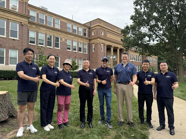 九游官网入口：集宠国际携手 UIUC 顶尖专家淘力派处方粮以科学营养筑牢宠物健康防线(图6)