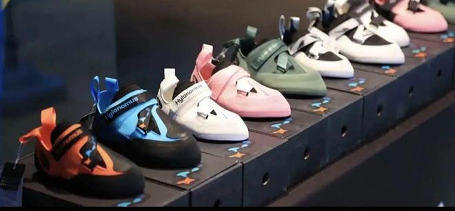 九游官网入口：50万岩友掀起攀岩热潮谁吃到了红利？(图10)