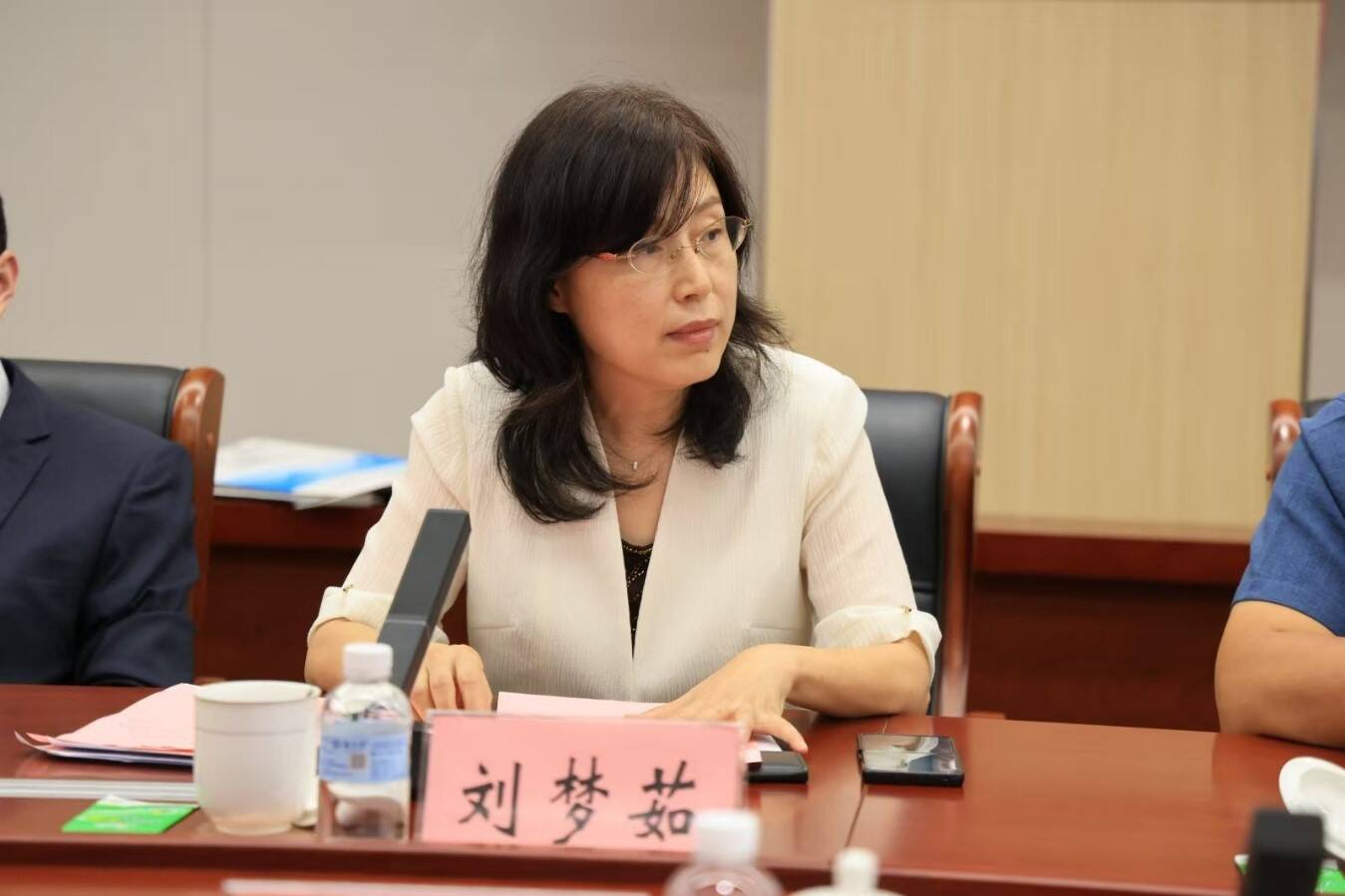 济南市推动宠物经济高质量发展暨 人宠友好与城市文明座谈会召开(图6)