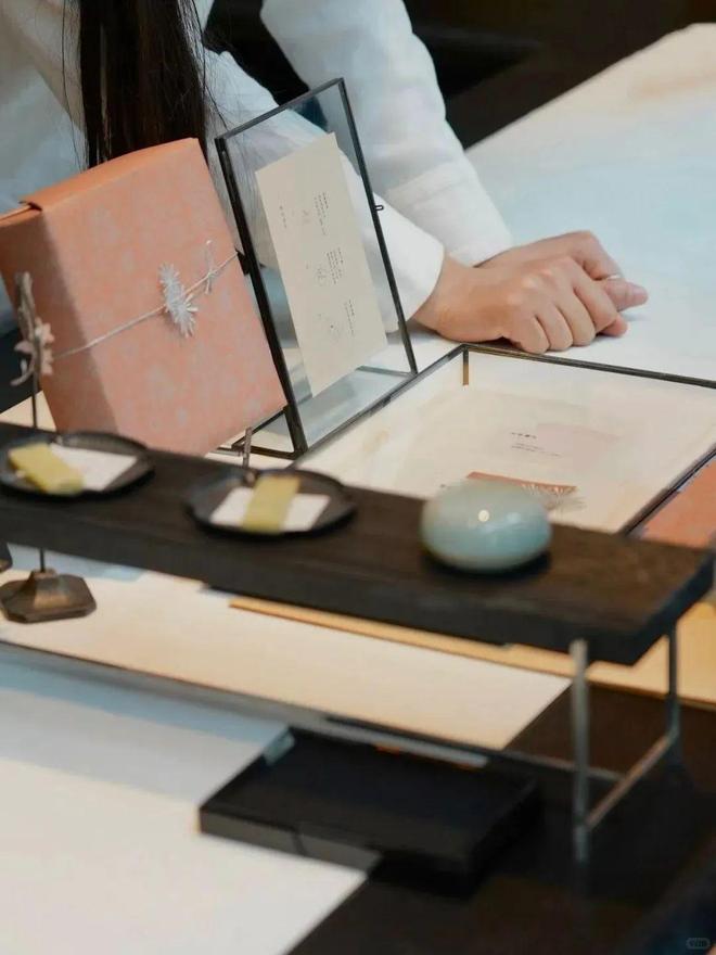 九游app：2200+新首店来了！德基广场炸街这些赛道“杀”疯了…(图7)