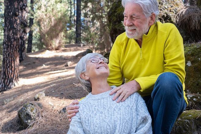 九游官网入口：宠物陪伴能改善老年人健康吗？选择建议(图7)