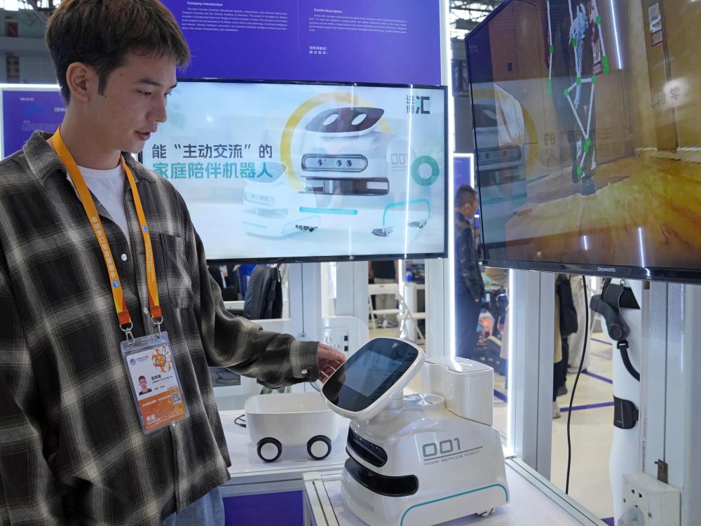 新华视点·第八届进博会丨从进博会热门爆款看未来生活新图景(图4)