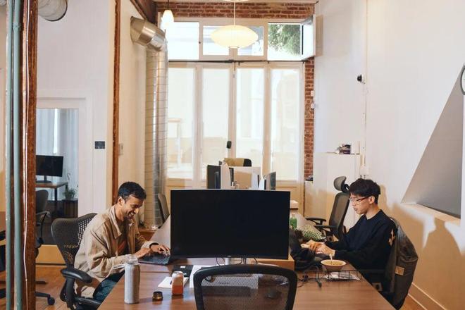 没有KPI却全员加班硅谷最卷AI公司曝光厨师压力比程序员还大(图5)