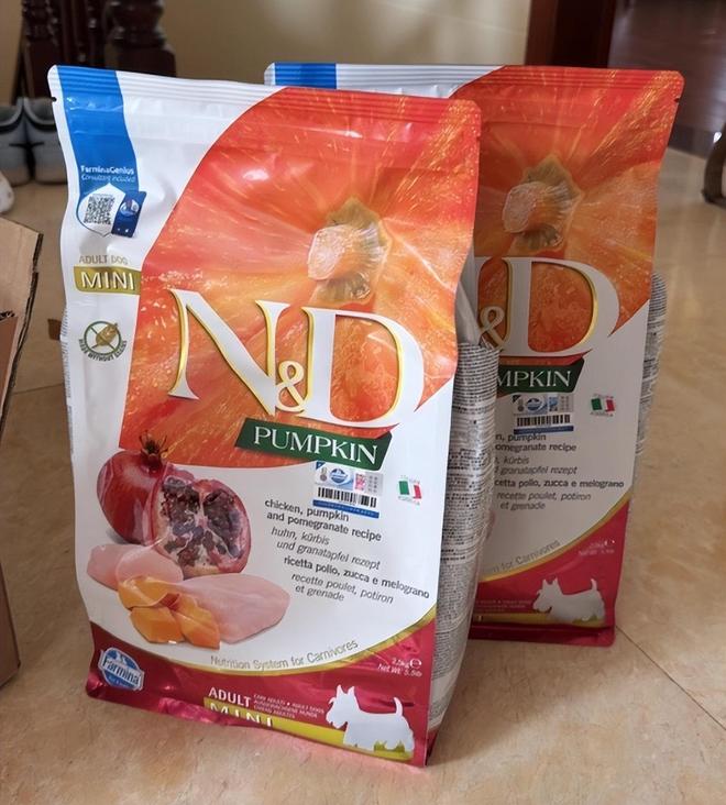 大型犬狗粮哪个好希喂、渴望、法米娜狗粮哪款更合适你家狗狗？(图3)