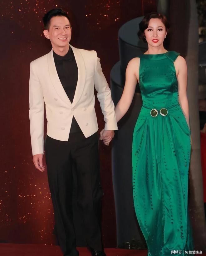 张家辉与关咏荷香港街头美食61岁关咏荷状态引关注(图5)