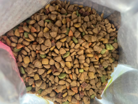 九游app：麦富迪营养森林肉粒系列 大颗肉粒让狗子吃的过瘾(图3)