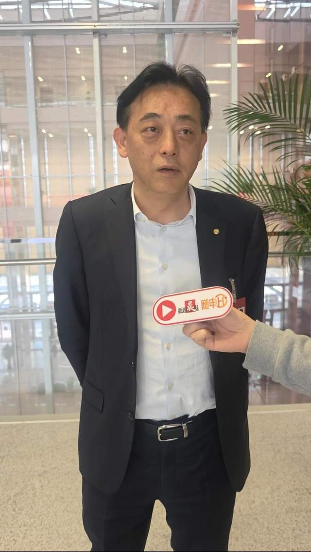 带宠物去旅行、给宠物买保险、为它们养老送终……上海如何打造“友好”城市？ 2026上海两会(图3)